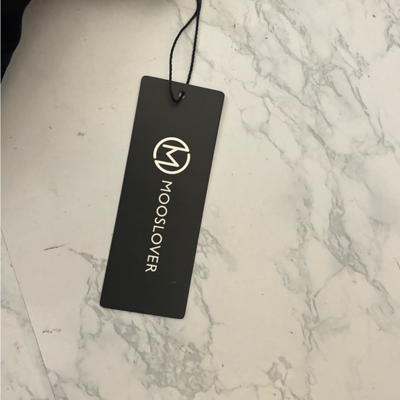 MOOSLOVER Womens M One-Piece Tummy Control Swim Dress Bathing Suit Cheetah - Picture 6 of 7